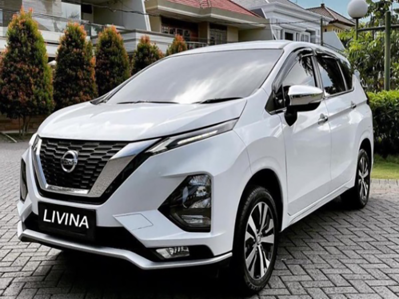 Kính chắn gió xe Nissan Livina